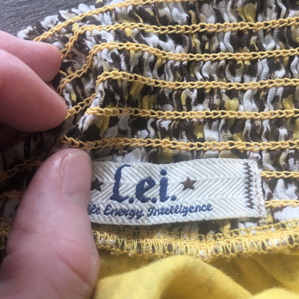 Yellow Printed Ruffle Mini 🌻🌞 XS - Picture 3 of 4